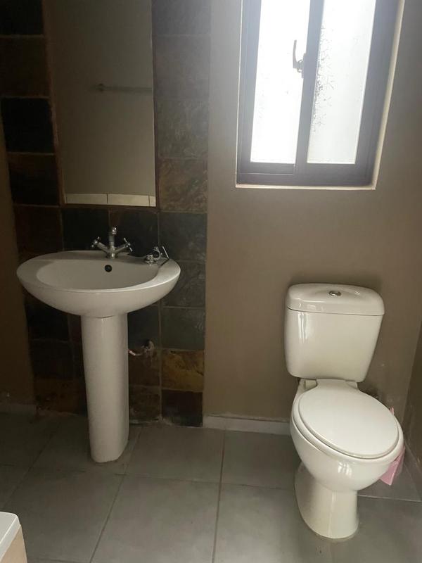 2 Bedroom Property for Sale in Honeydew Gauteng
