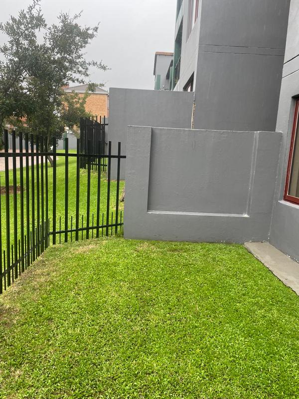2 Bedroom Property for Sale in Honeydew Gauteng