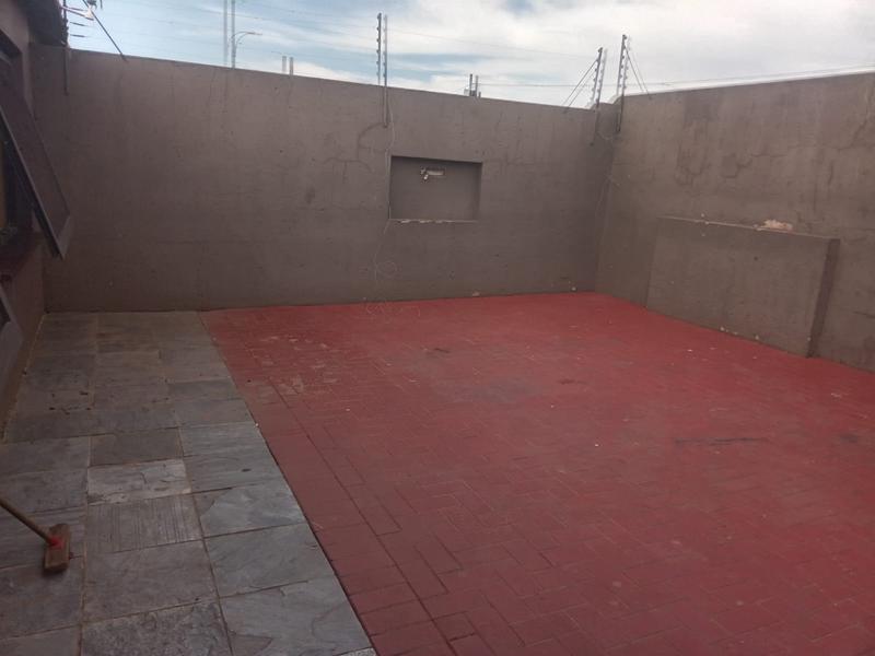 2 Bedroom Property for Sale in Dobsonville Gauteng