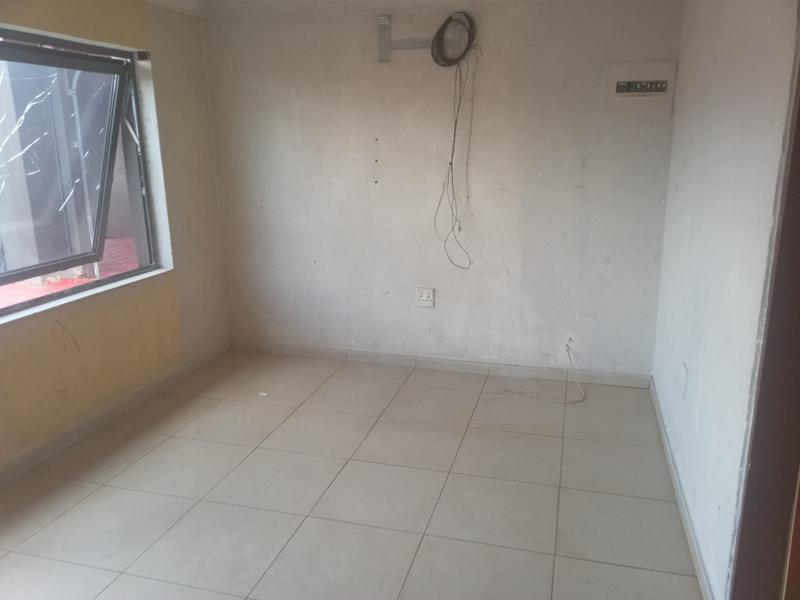 2 Bedroom Property for Sale in Dobsonville Gauteng
