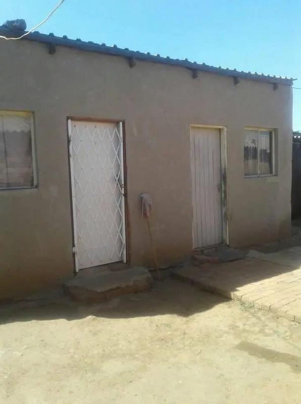 2 Bedroom Property for Sale in Emdeni Gauteng