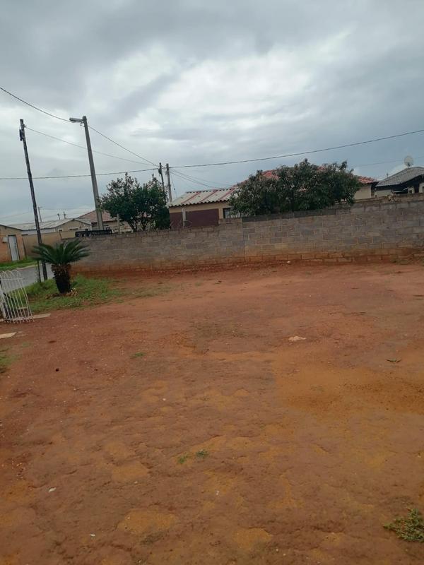 1 Bedroom Property for Sale in Braamfischerville Gauteng