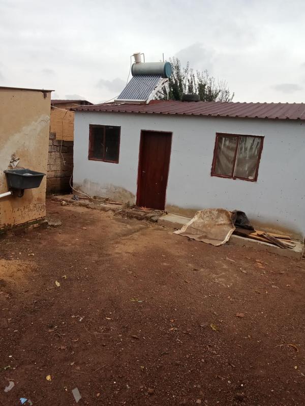 2 Bedroom Property for Sale in Slovo Park Gauteng
