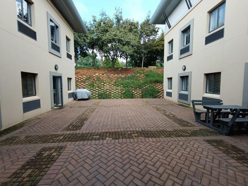 To Let Commercial Property for Rent in Strubensvallei Gauteng