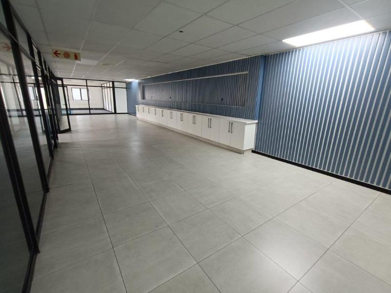 To Let Commercial Property for Rent in Strubensvallei Gauteng