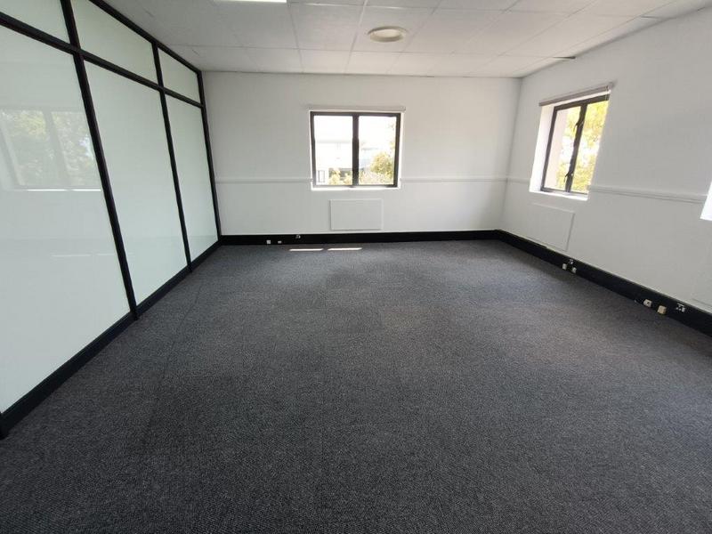 To Let Commercial Property for Rent in Strubensvallei Gauteng
