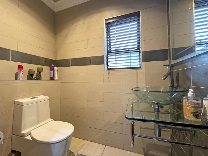 4 Bedroom Property for Sale in Eagle Canyon Golf Estate Gauteng