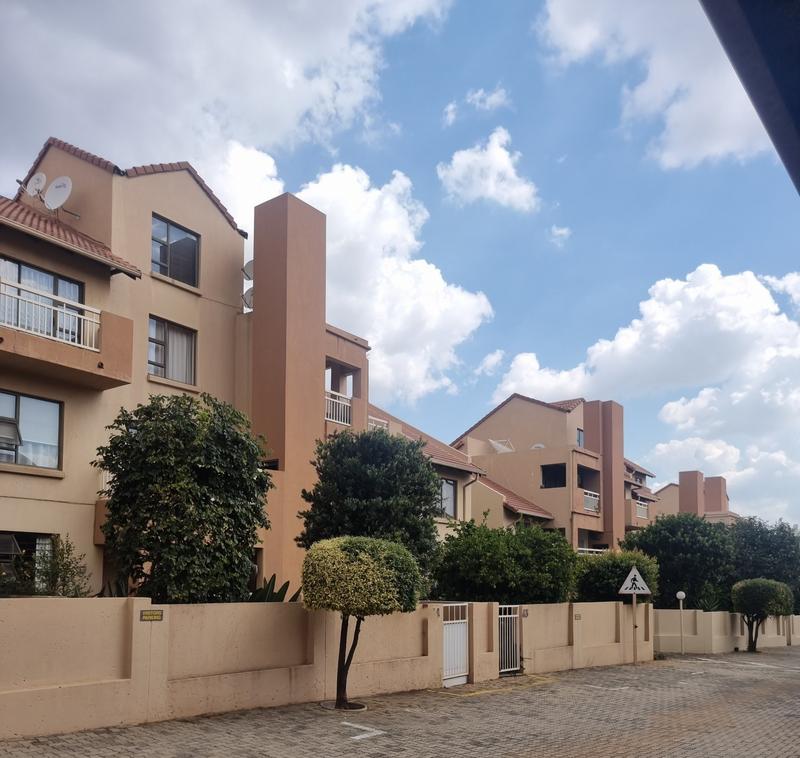 2 Bedroom Property for Sale in Bedfordview Gauteng