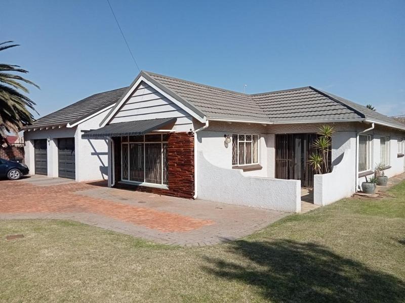 3 Bedroom Property for Sale in Wychwood Gauteng