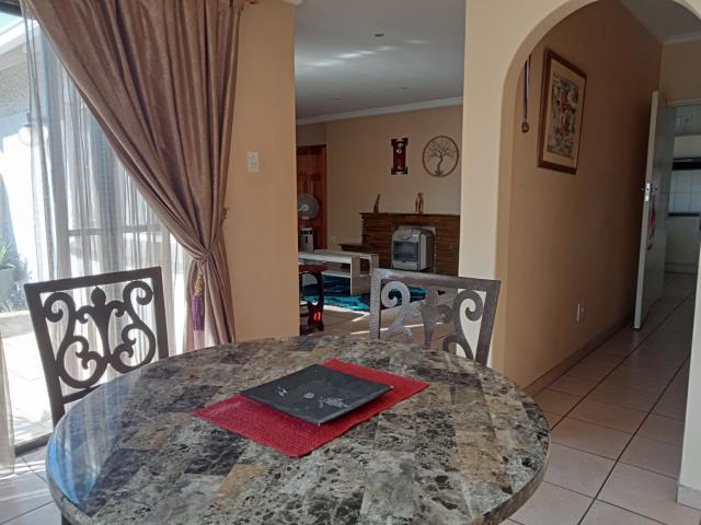 3 Bedroom Property for Sale in Wychwood Gauteng