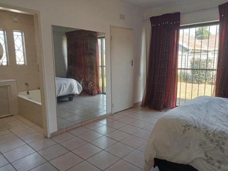 3 Bedroom Property for Sale in Wychwood Gauteng