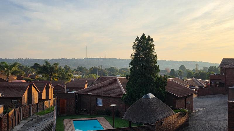 2 Bedroom Property for Sale in Wilro Park Gauteng