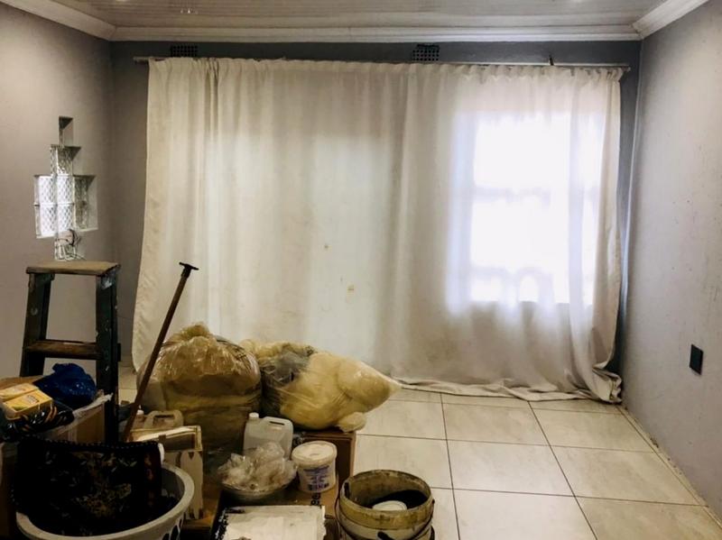 To Let 2 Bedroom Property for Rent in Naledi Gauteng