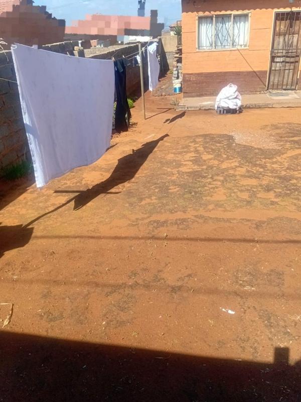 2 Bedroom Property for Sale in Mohlakeng Gauteng