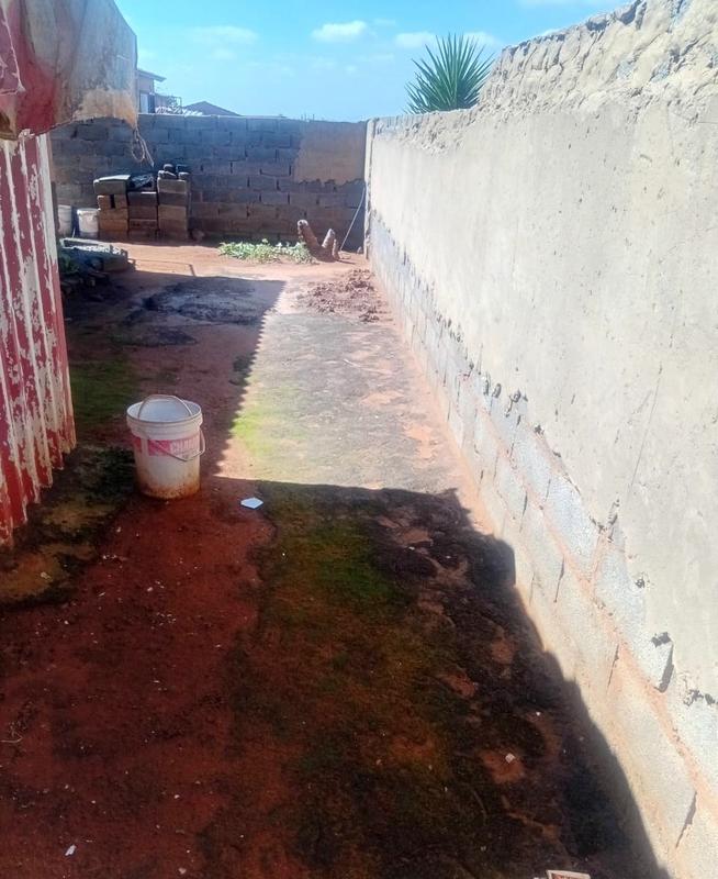 2 Bedroom Property for Sale in Mohlakeng Gauteng