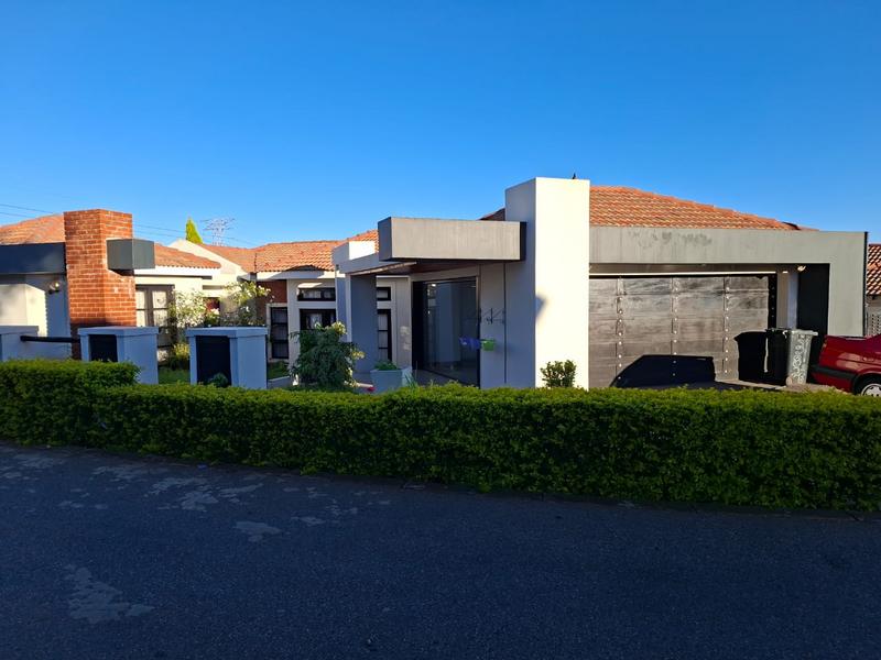 3 Bedroom Property for Sale in Elandspoort Gauteng