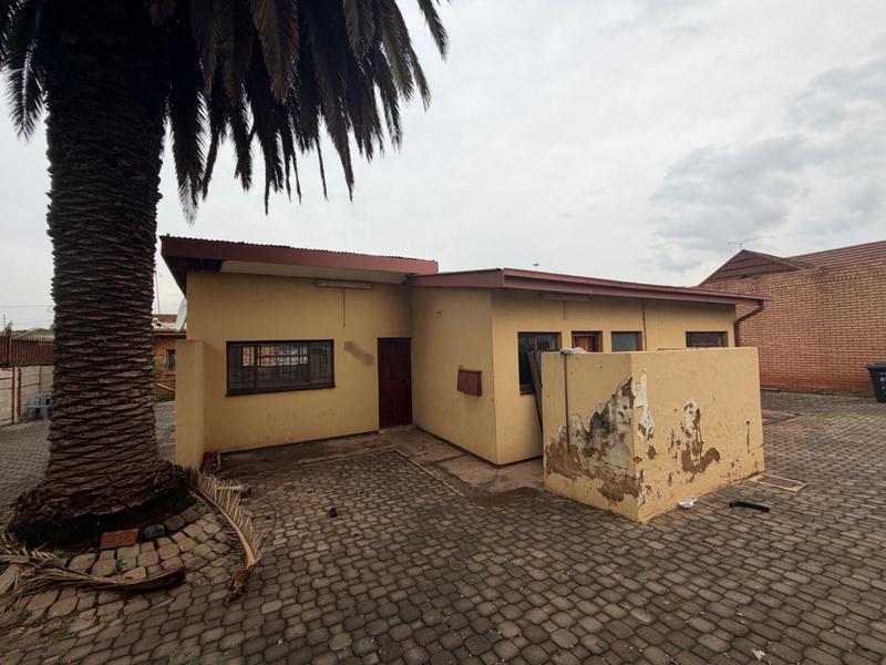 To Let 3 Bedroom Property for Rent in Laudium Gauteng