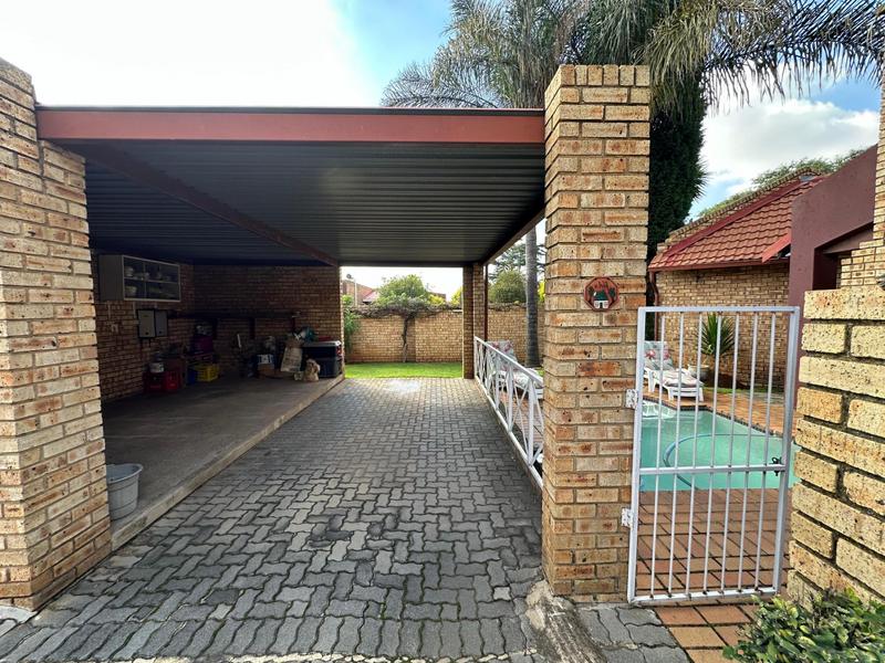 2 Bedroom Property for Sale in Albemarle Gauteng