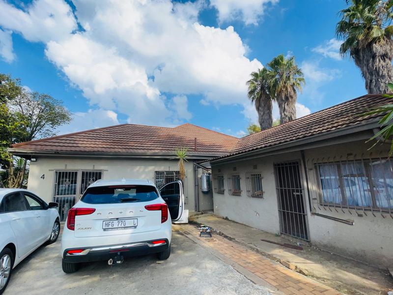 7 Bedroom Property for Sale in Primrose Gauteng