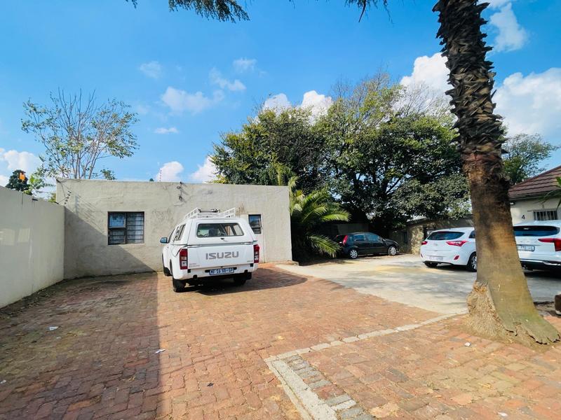 7 Bedroom Property for Sale in Primrose Gauteng