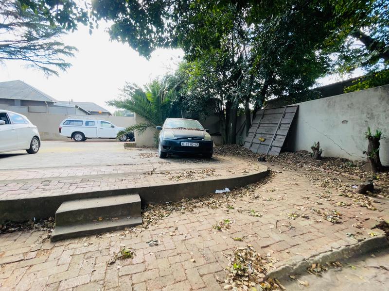 7 Bedroom Property for Sale in Primrose Gauteng