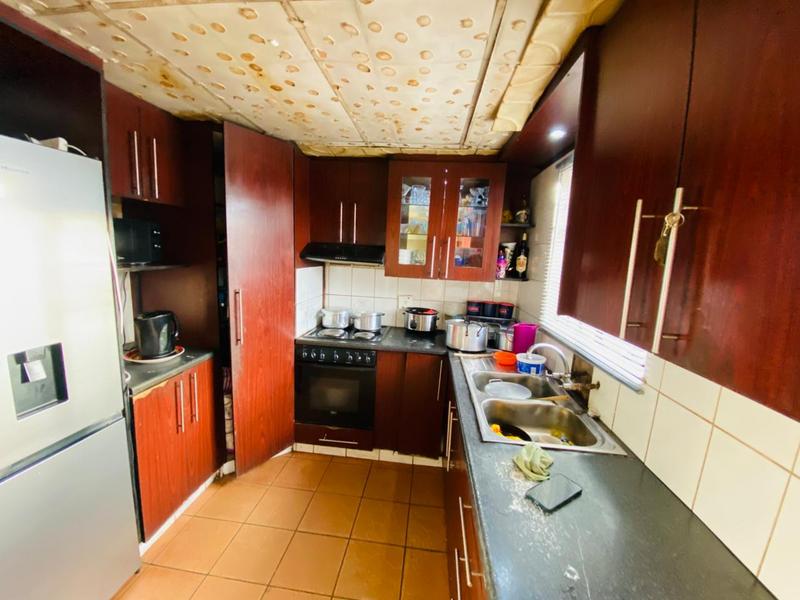 2 Bedroom Property for Sale in Katlehong South Gauteng