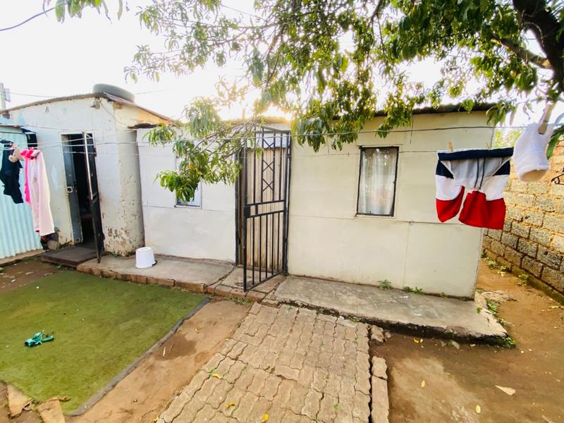 2 Bedroom Property for Sale in Katlehong South Gauteng