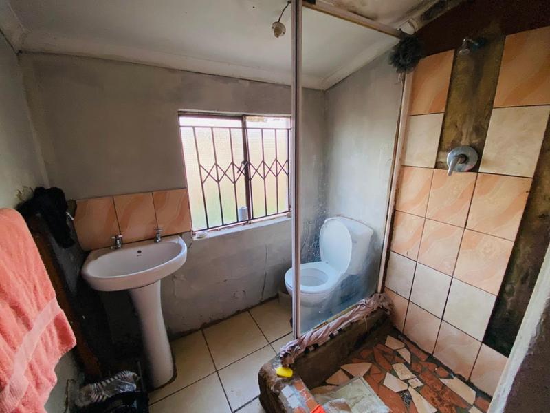 2 Bedroom Property for Sale in Katlehong South Gauteng