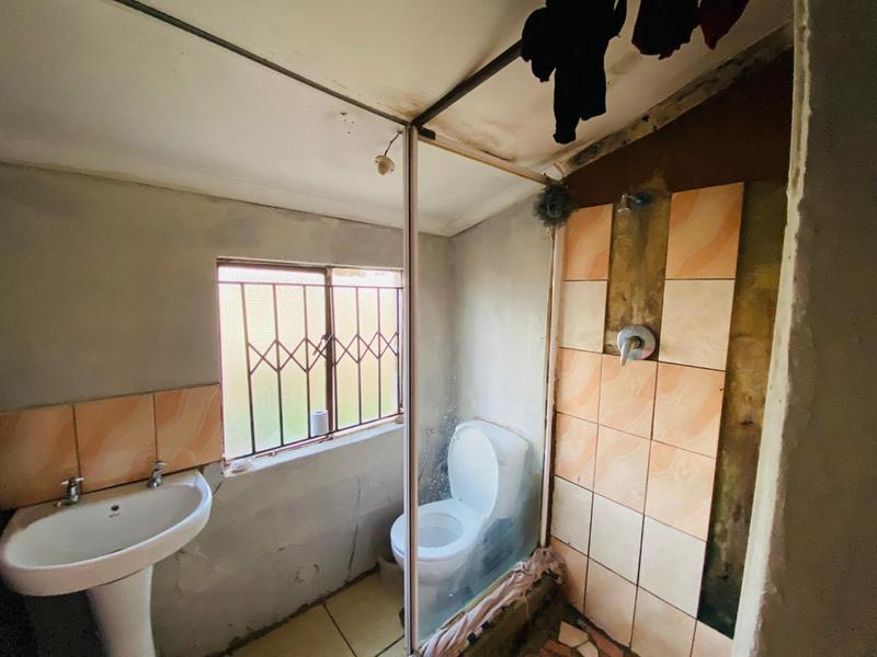 2 Bedroom Property for Sale in Katlehong South Gauteng