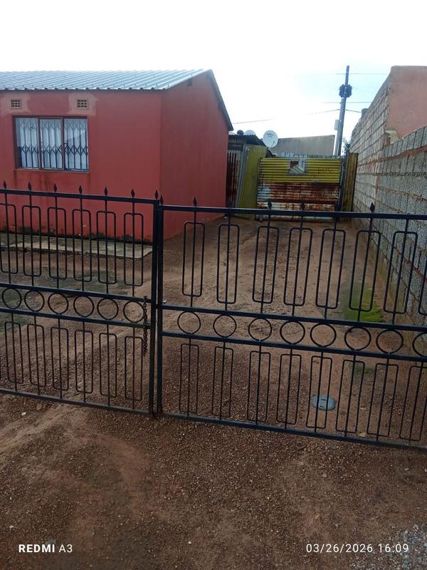 2 Bedroom Property for Sale in Palm Ridge Gauteng