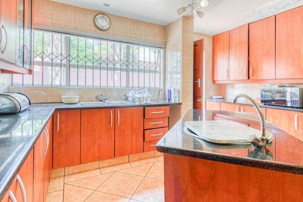 3 Bedroom Property for Sale in Glenvista Gauteng