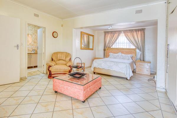 3 Bedroom Property for Sale in Glenvista Gauteng