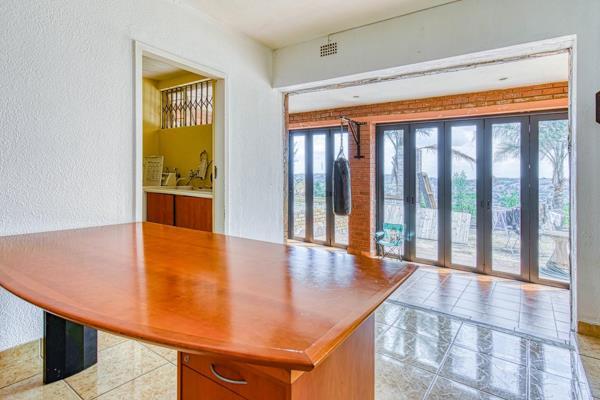 3 Bedroom Property for Sale in Glenvista Gauteng