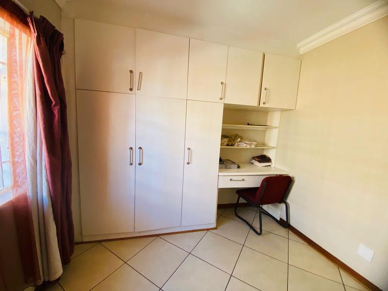 4 Bedroom Property for Sale in South Hills Gauteng
