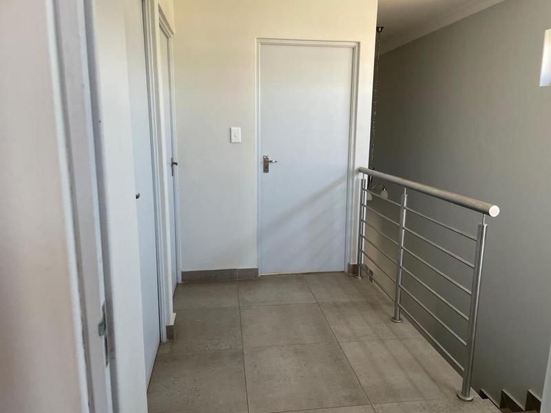 3 Bedroom Property for Sale in Thatchfield Gauteng