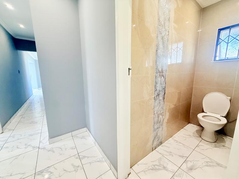 3 Bedroom Property for Sale in Vanderbijlpark CW 4 Gauteng
