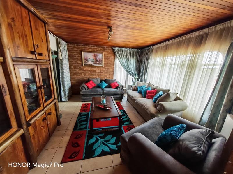 3 Bedroom Property for Sale in Vanderbijlpark SE 3 Gauteng
