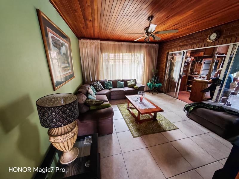3 Bedroom Property for Sale in Vanderbijlpark SE 3 Gauteng