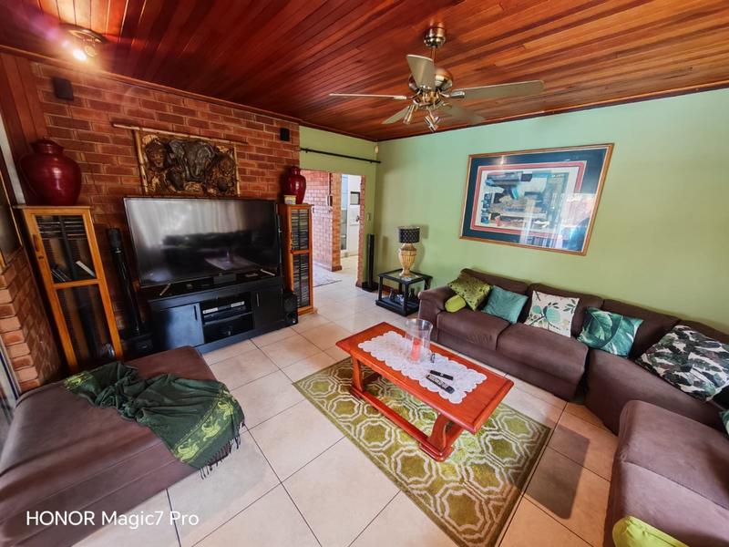 3 Bedroom Property for Sale in Vanderbijlpark SE 3 Gauteng