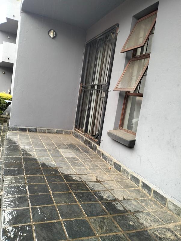 To Let 1 Bedroom Property for Rent in Erand Gardens Gauteng
