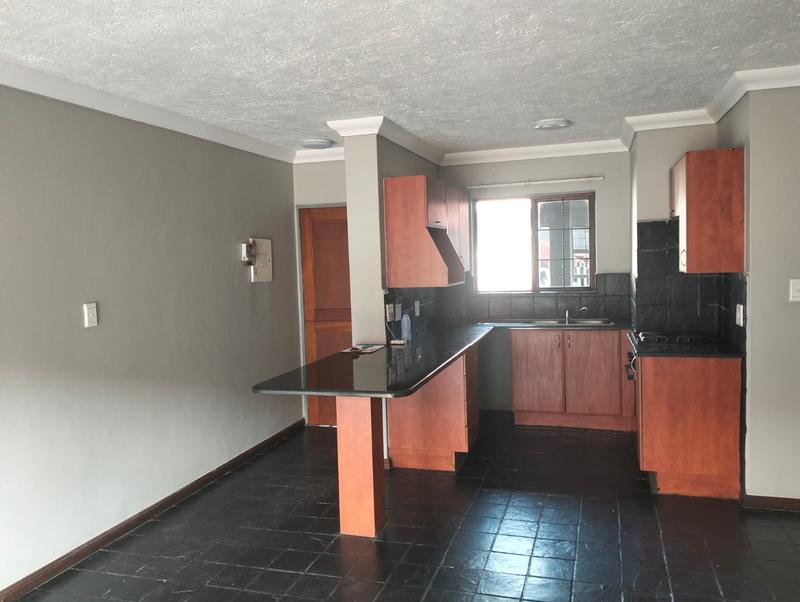 1 Bedroom Property for Sale in Erand Gardens Gauteng