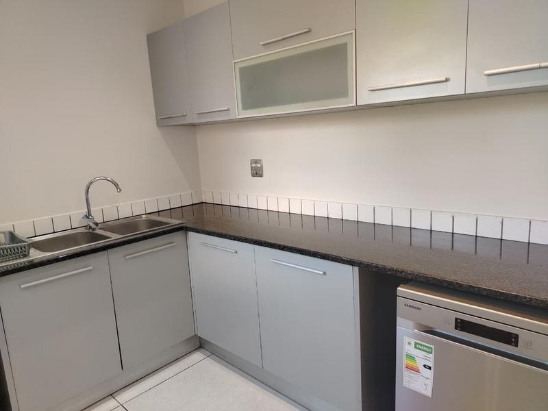 To Let 4 Bedroom Property for Rent in Sandown Gauteng