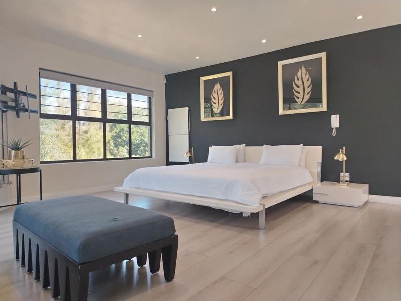 To Let 4 Bedroom Property for Rent in Sandown Gauteng