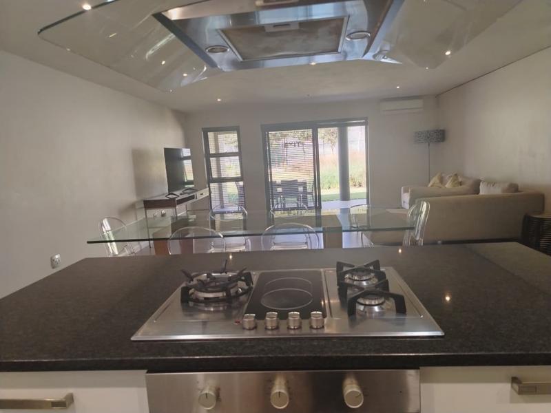 To Let 2 Bedroom Property for Rent in Sandown Gauteng