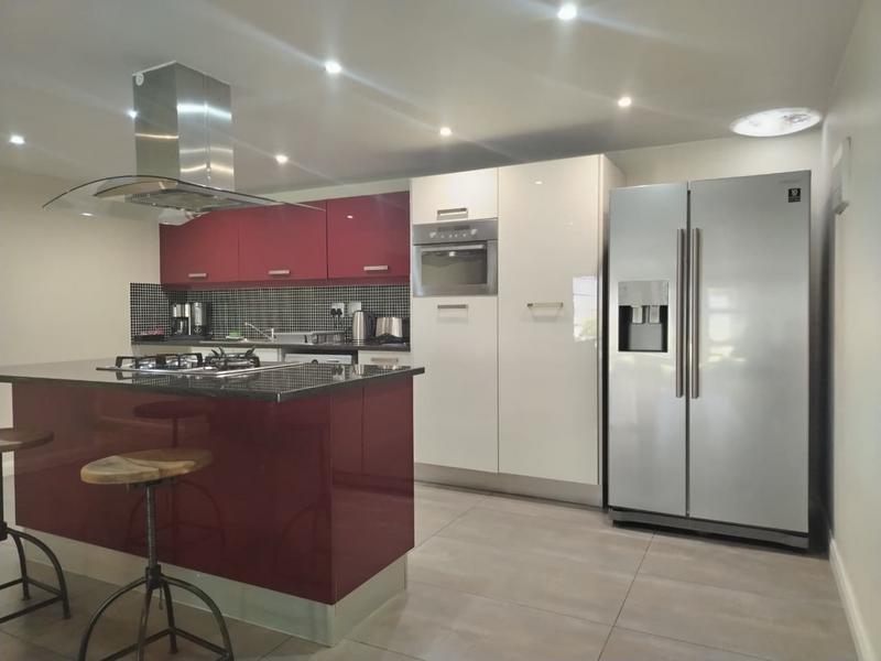 To Let 2 Bedroom Property for Rent in Sandown Gauteng