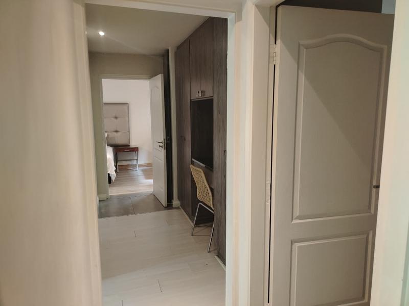 To Let 2 Bedroom Property for Rent in Sandown Gauteng