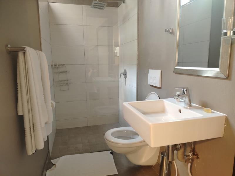 To Let 2 Bedroom Property for Rent in Sandown Gauteng