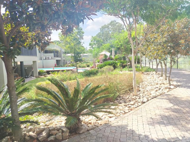 To Let 2 Bedroom Property for Rent in Sandown Gauteng