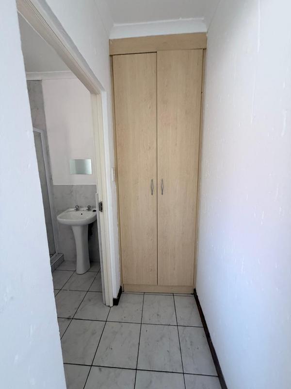 To Let 1 Bedroom Property for Rent in Helderwyk Gauteng
