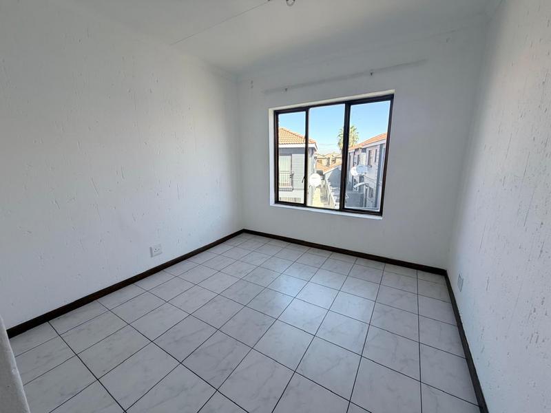To Let 1 Bedroom Property for Rent in Helderwyk Gauteng